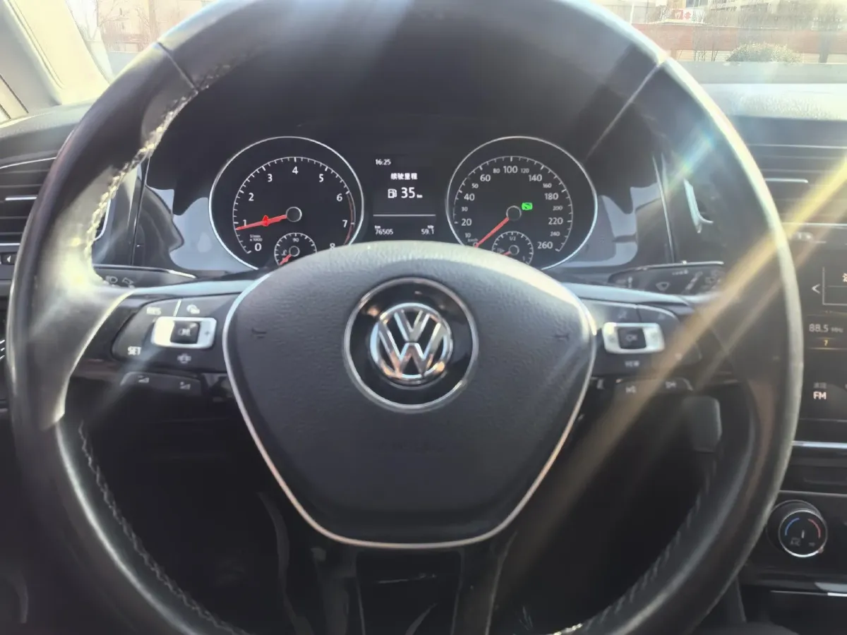 2020 Volkswagen Golf 1.4T 150HP L4 7DCT,autocango,china used car exporter,china ev exporter,chinese used car exporter,chinese used ev exporter