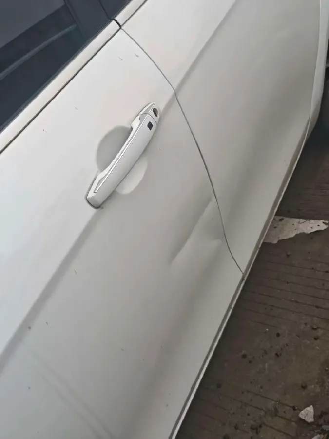 2019 Geely Emgrand 1.5L 109HP L4 5MT,autocango,china used car exporter,china ev exporter,chinese used car exporter,chinese used ev exporter