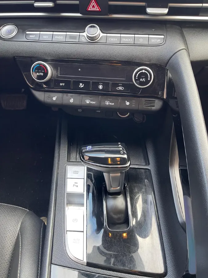 2023 Hyundai Elantra 1.5L 115HP L4 CVT,autocango,china used car exporter,china ev exporter,chinese used car exporter,chinese used ev exporter