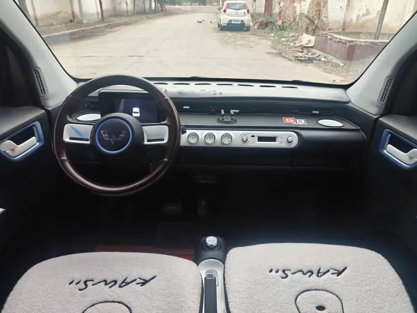 2022 WuLing HongGuang MINI EV BEV 17.3KWH,autocango,china used car exporter,china ev exporter,chinese used car exporter,chinese used ev exporter