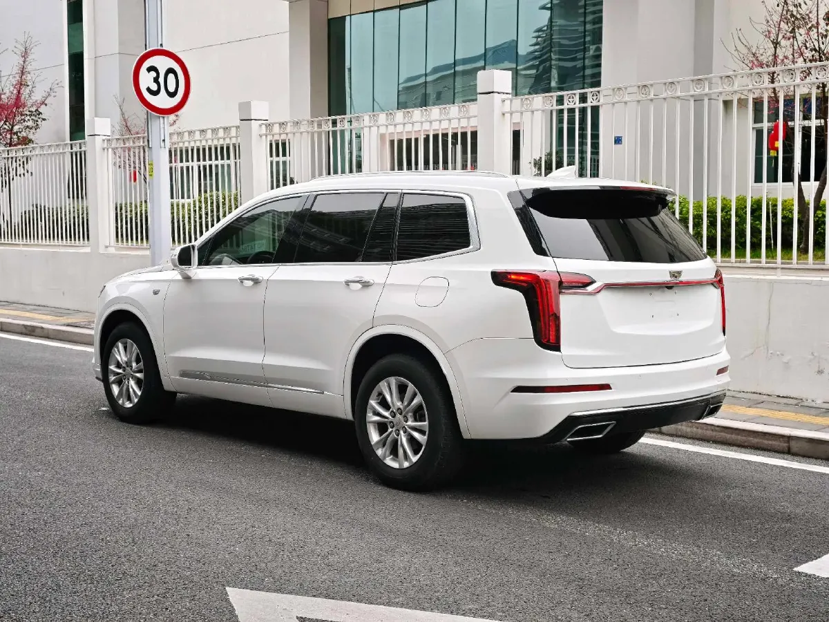 2022 Cadillac XT6 2.0T 237HP L4 9AT,autocango,china used car exporter,china ev exporter,chinese used car exporter,chinese used ev exporter