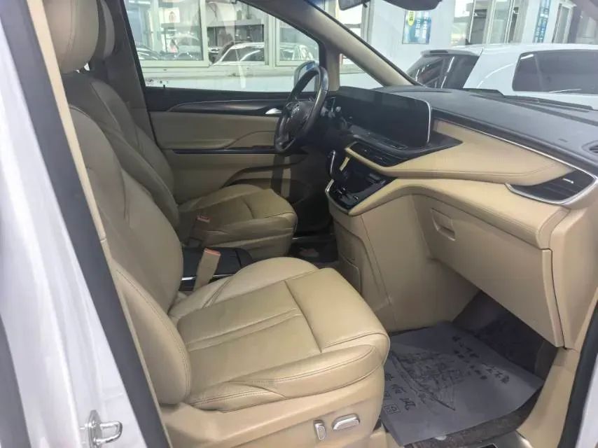 2021 Buick GL8 2.0T 237HP L4 9AT,autocango,china used car exporter,china ev exporter,chinese used car exporter,chinese used ev exporter