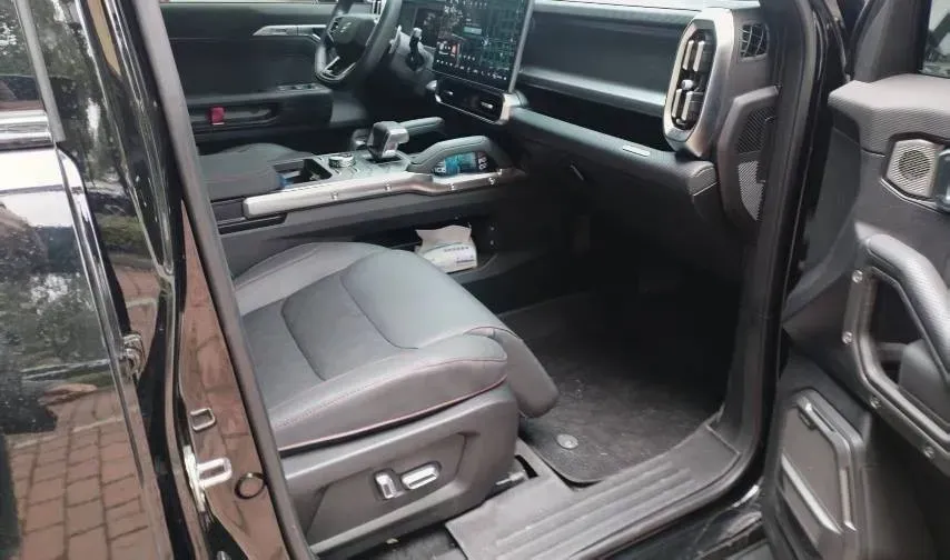 2024 Jetour Traveller 2.0T 254HP L4 7DCT,autocango,china used car exporter,china ev exporter,chinese used car exporter,chinese used ev exporter