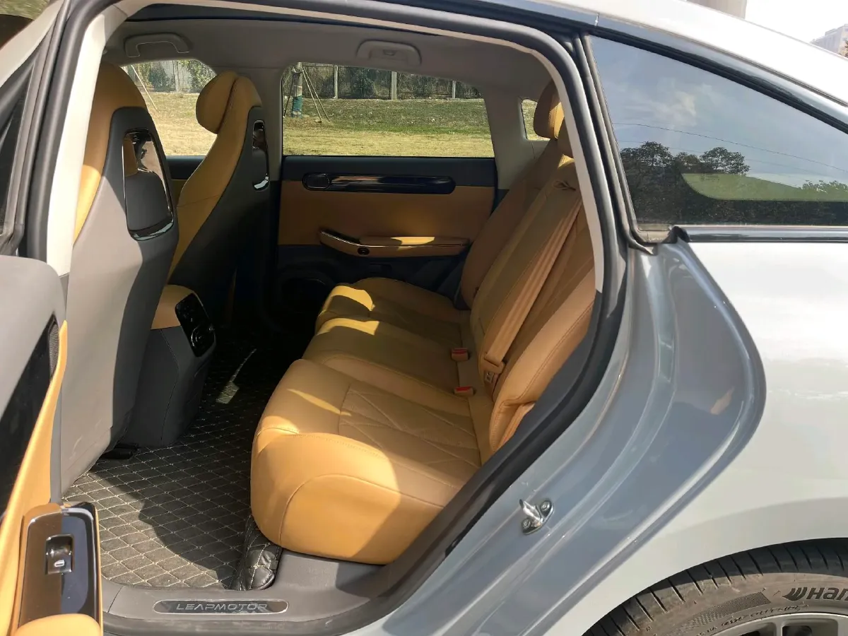 2024 Leapmotor C01 BEV 62.8KWH,autocango,china used car exporter,china ev exporter,chinese used car exporter,chinese used ev exporter