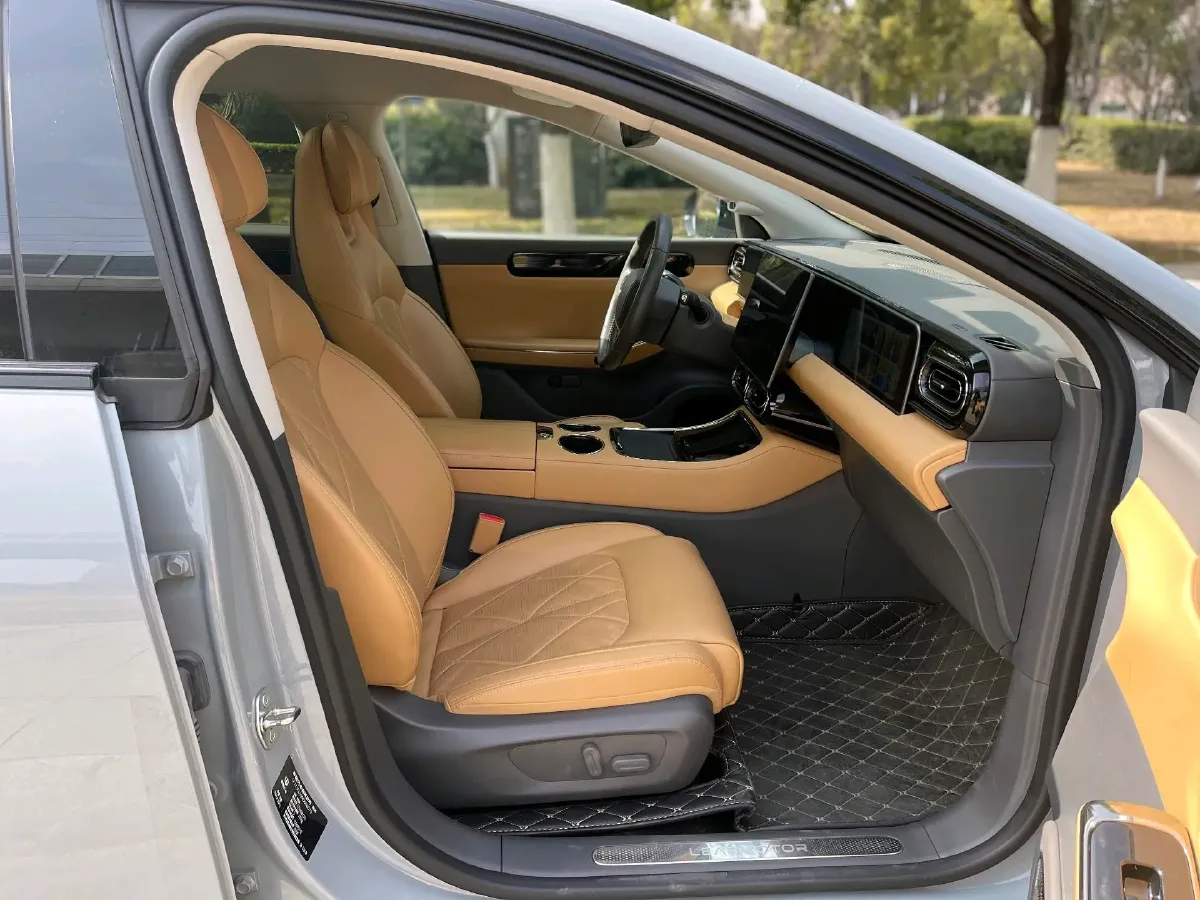 2024 Leapmotor C01 BEV 62.8KWH,autocango,china used car exporter,china ev exporter,chinese used car exporter,chinese used ev exporter