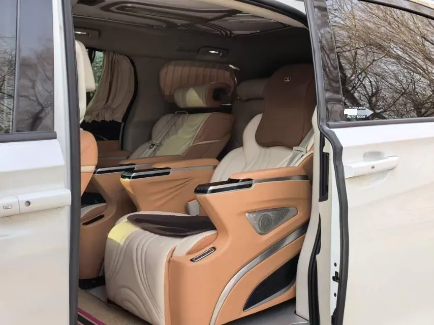 2022 Buick GL8 2.0T 237HP L4 9AT,autocango,china used car exporter,china ev exporter,chinese used car exporter,chinese used ev exporter