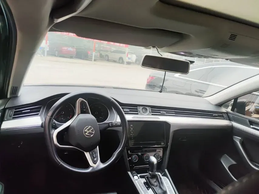 2020 Volkswagen Magotan 1.4T 150HP L4 7DCT,autocango,china used car exporter,china ev exporter,chinese used car exporter,chinese used ev exporter