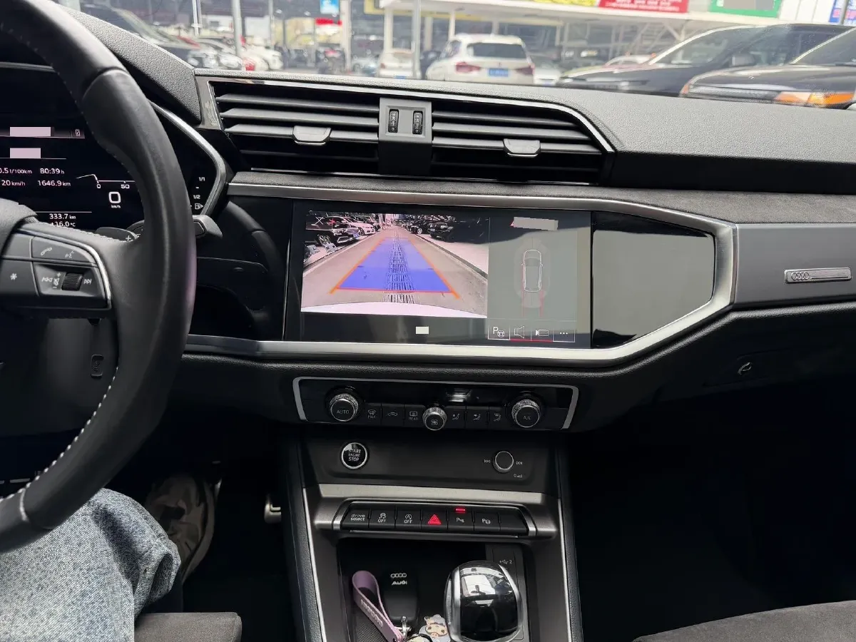 2023 Audi Q3 2.0T 186HP L4 7DCT,autocango,china used car exporter,china ev exporter,chinese used car exporter,chinese used ev exporter