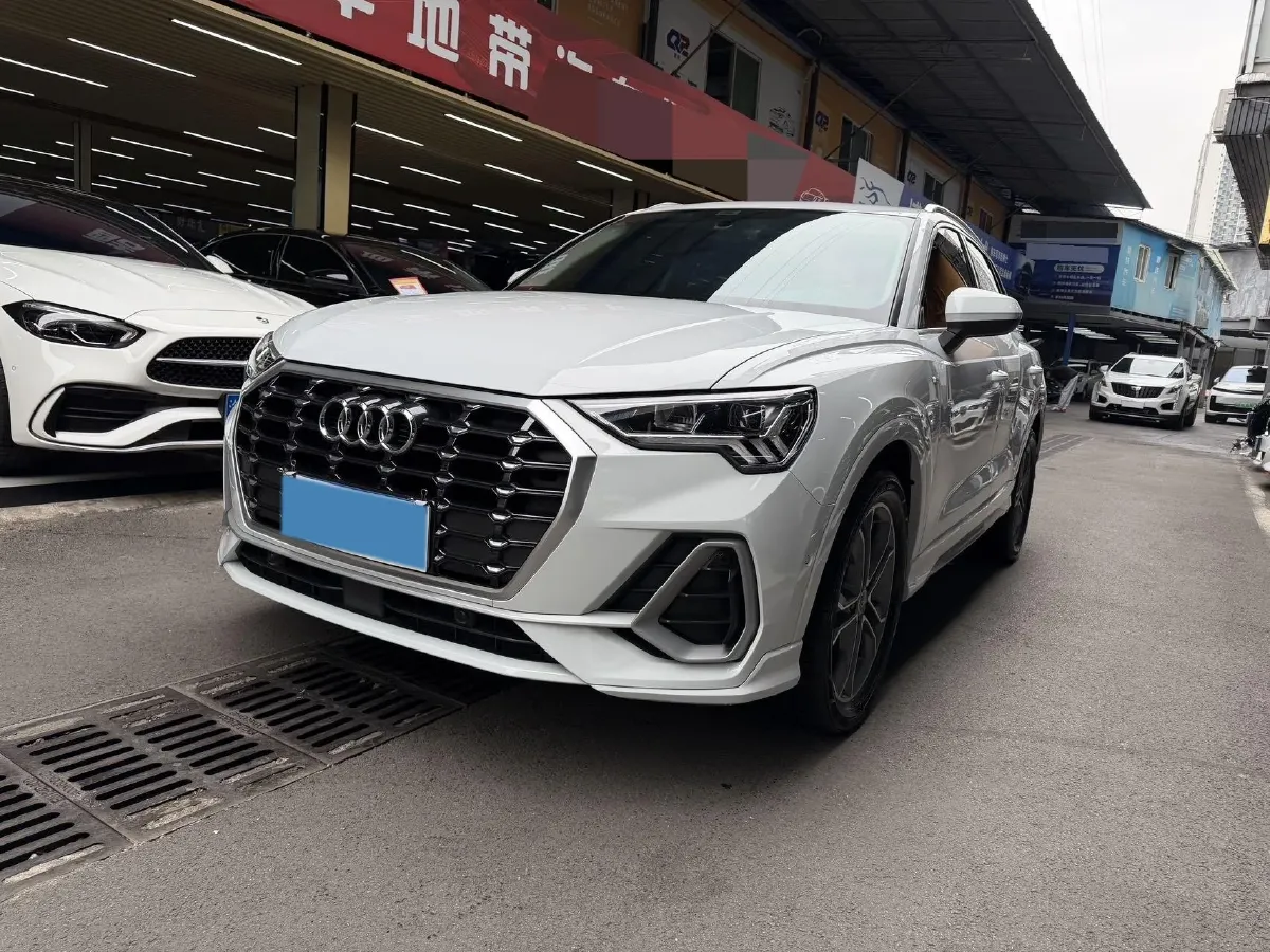 2023 Audi Q3 2.0T 186HP L4 7DCT,autocango,china used car exporter,china ev exporter,chinese used car exporter,chinese used ev exporter