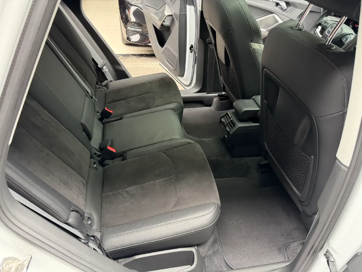 2023 Audi Q3 2.0T 186HP L4 7DCT,autocango,china used car exporter,china ev exporter,chinese used car exporter,chinese used ev exporter