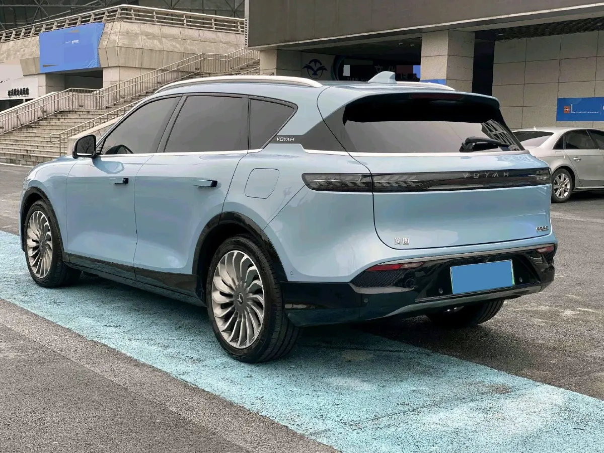 2021 Voyah FREE Range Extended 109HP REEV 33KWH,autocango,china used car exporter,china ev exporter,chinese used car exporter,chinese used ev exporter