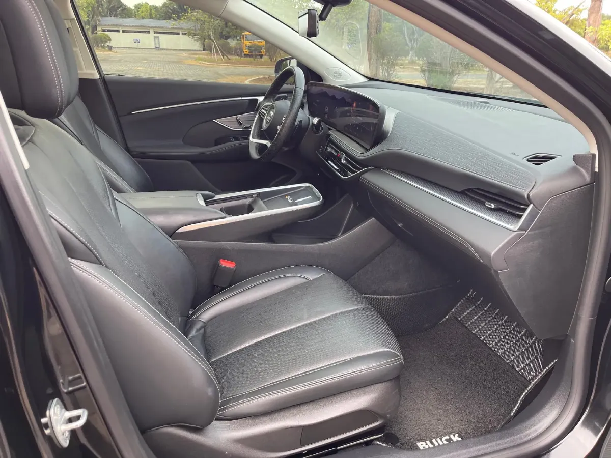 2023 Buick Larcosse 2.0T 237HP L4 9AT,autocango,china used car exporter,china ev exporter,chinese used car exporter,chinese used ev exporter