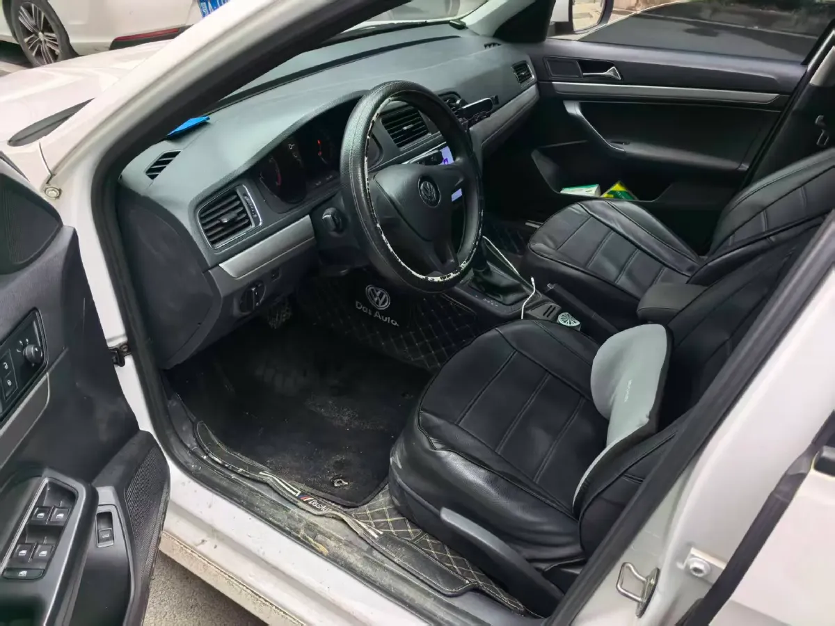 2017 Volkswagen Lavida 1.6L 110HP L4 6AT,autocango,china used car exporter,china ev exporter,chinese used car exporter,chinese used ev exporter