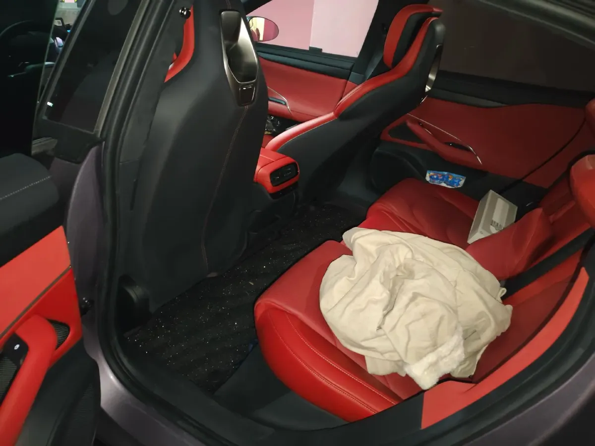 2024 MI SU7 BEV 101KWH,autocango,china used car exporter,china ev exporter,chinese used car exporter,chinese used ev exporter