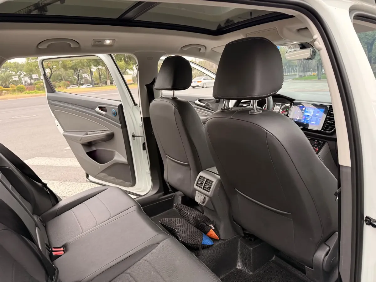 2020 Jetta VS7 1.4T 150HP L4 6AT,autocango,china used car exporter,china ev exporter,chinese used car exporter,chinese used ev exporter