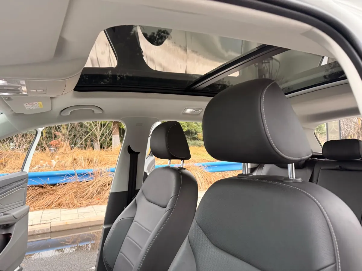 2020 Jetta VS7 1.4T 150HP L4 6AT,autocango,china used car exporter,china ev exporter,chinese used car exporter,chinese used ev exporter