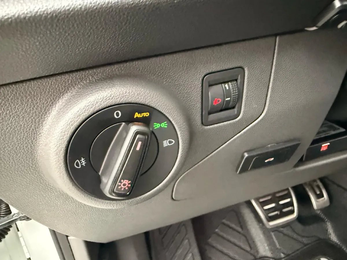 2020 Jetta VS7 1.4T 150HP L4 6AT,autocango,china used car exporter,china ev exporter,chinese used car exporter,chinese used ev exporter