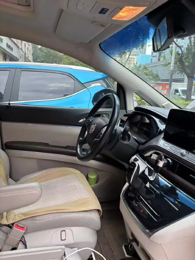 2020 Buick GL8 2.0T 237HP L4 9AT,autocango,china used car exporter,china ev exporter,chinese used car exporter,chinese used ev exporter