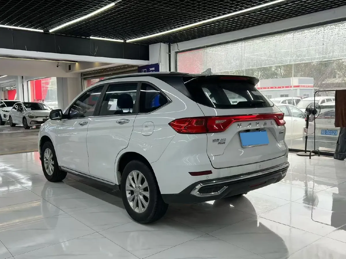 2021 Haval M6 1.5T 150HP L4 7DCT,autocango,china used car exporter,china ev exporter,chinese used car exporter,chinese used ev exporter