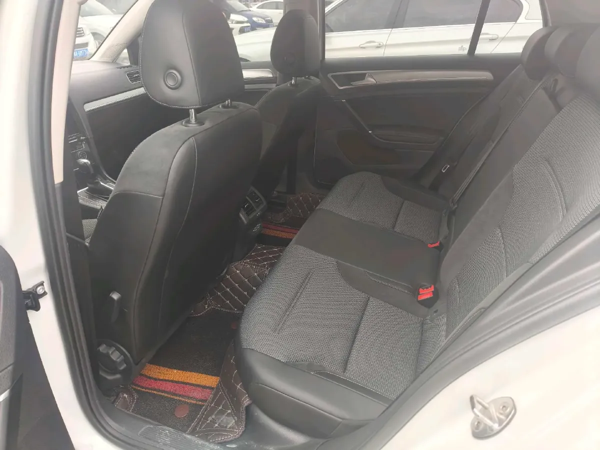 2019 Brilliance Auto V7 1.8T 231HP L4 7DCT,autocango,china used car exporter,china ev exporter,chinese used car exporter,chinese used ev exporter