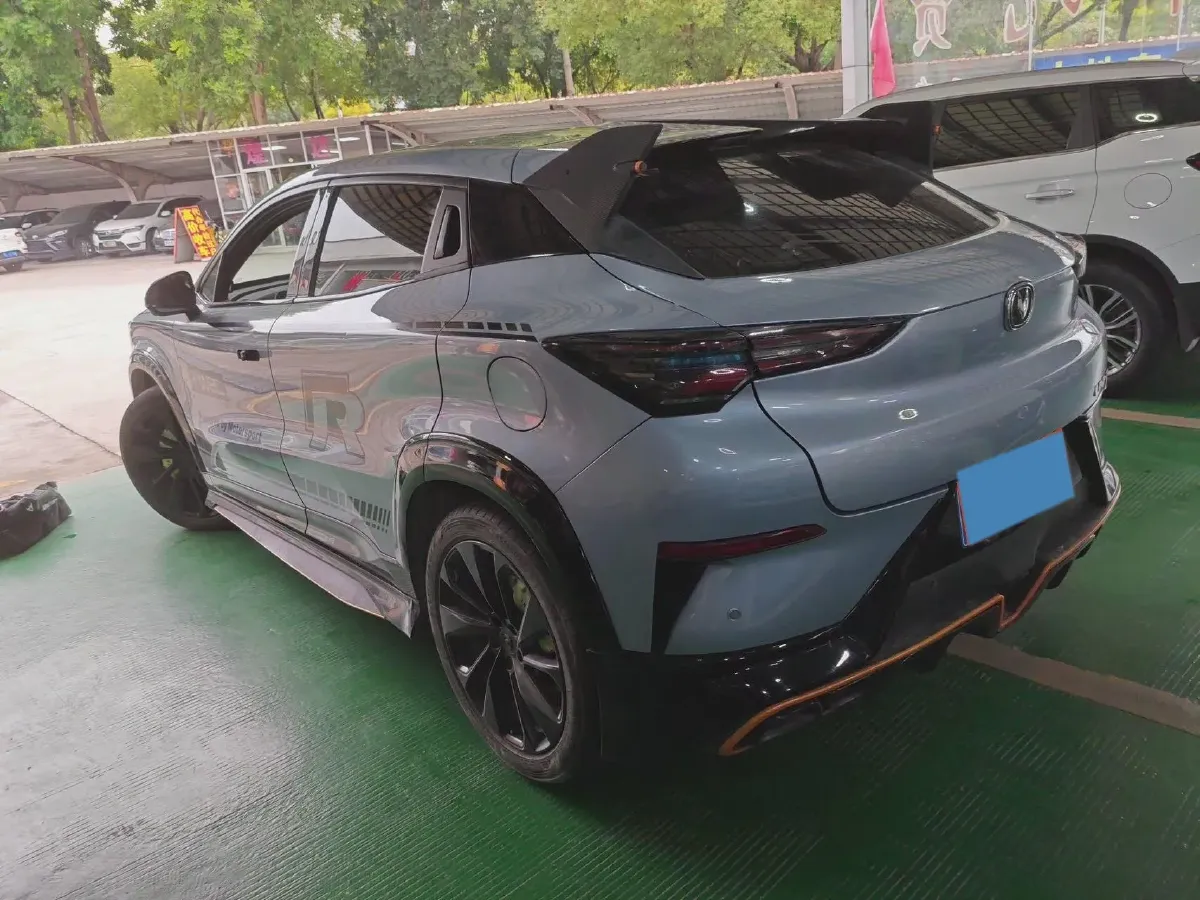 2022 ChangAn UNI-T 1.5T 188HP L4 7DCT,autocango,china used car exporter,china ev exporter,chinese used car exporter,chinese used ev exporter