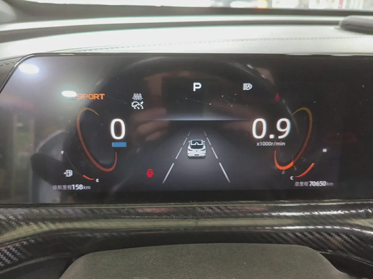 2022 ChangAn UNI-T 1.5T 188HP L4 7DCT,autocango,china used car exporter,china ev exporter,chinese used car exporter,chinese used ev exporter