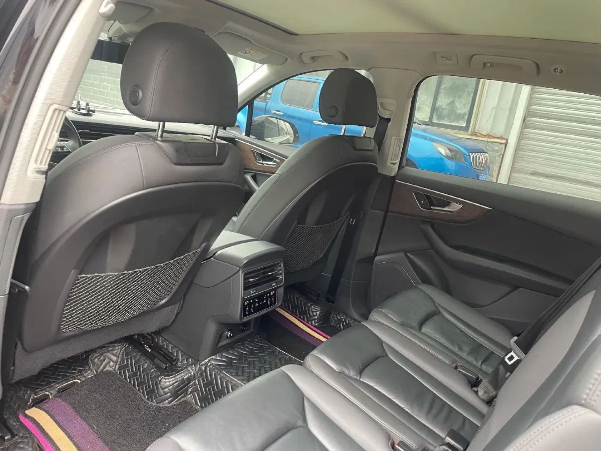 2019 Audi Q7 2.0T 252HP L4 8AT,autocango,china used car exporter,china ev exporter,chinese used car exporter,chinese used ev exporter