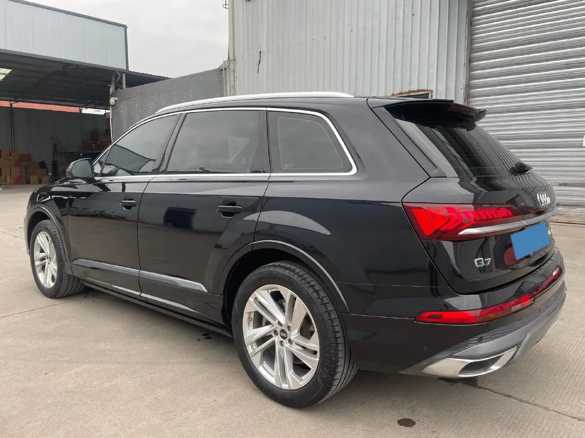 2019 Audi Q7 2.0T 252HP L4 8AT,autocango,china used car exporter,china ev exporter,chinese used car exporter,chinese used ev exporter