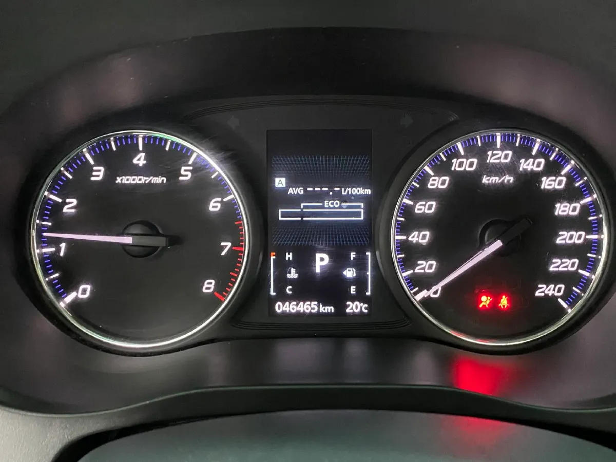 2021 Mitsubishi Outlander 2.0L 166HP L4 CVT,autocango,china used car exporter,china ev exporter,chinese used car exporter,chinese used ev exporter