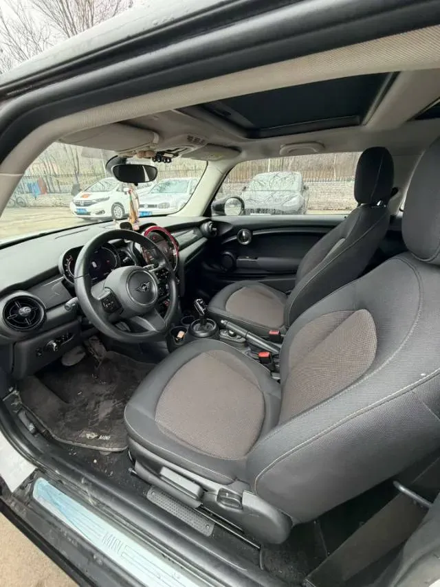 2022 MINI MINI 1.5T 102HP L3 7DCT,autocango,china used car exporter,china ev exporter,chinese used car exporter,chinese used ev exporter