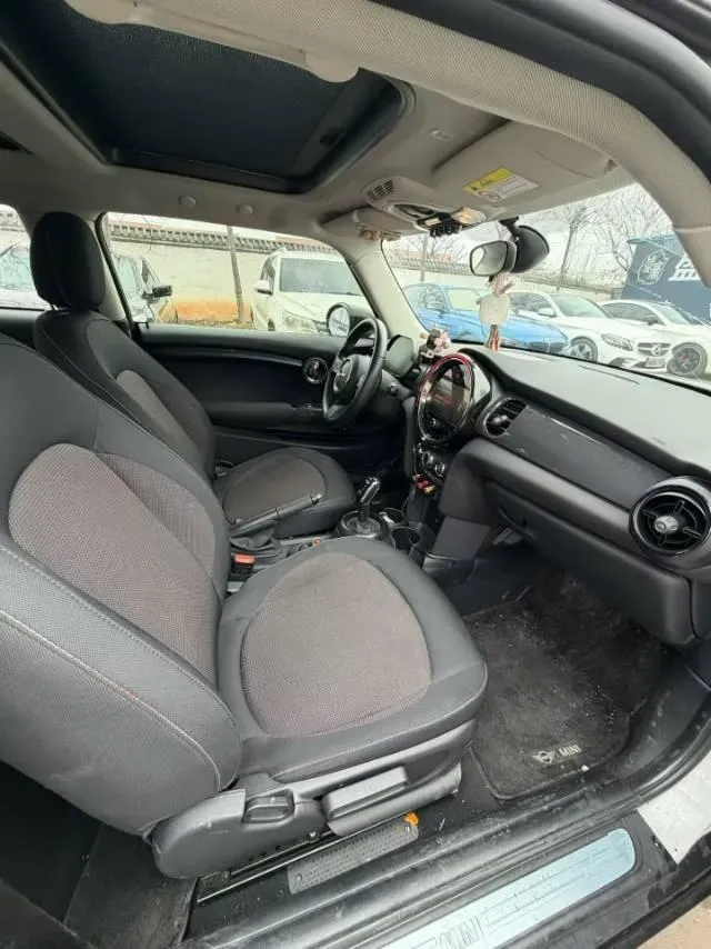 2022 MINI MINI 1.5T 102HP L3 7DCT,autocango,china used car exporter,china ev exporter,chinese used car exporter,chinese used ev exporter