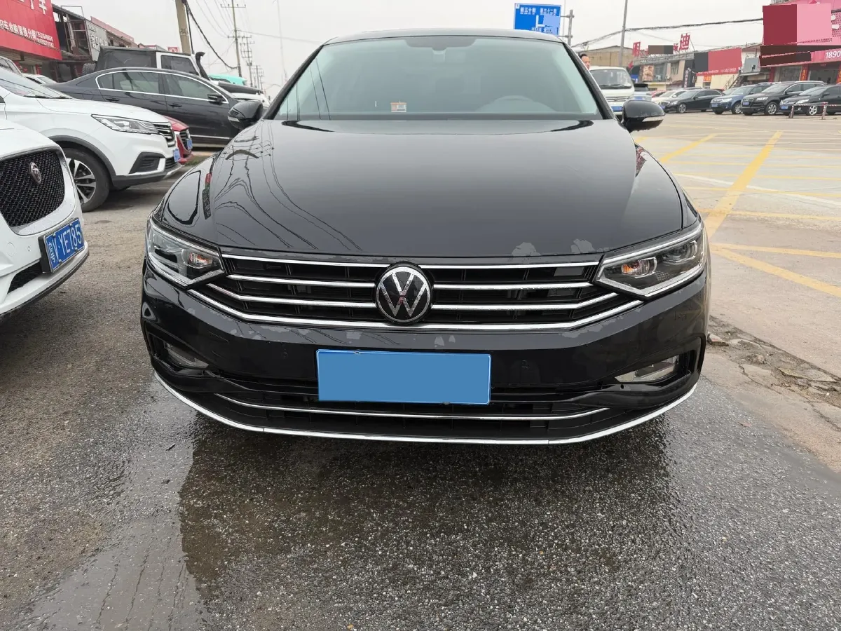 2020 Volkswagen Magotan 2.0T 186HP L4 7DCT,autocango,china used car exporter,china ev exporter,chinese used car exporter,chinese used ev exporter