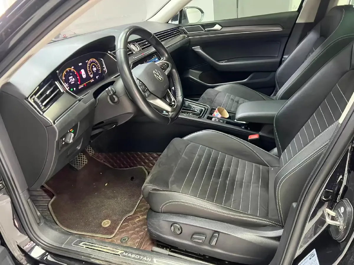 2020 Volkswagen Magotan 2.0T 186HP L4 7DCT,autocango,china used car exporter,china ev exporter,chinese used car exporter,chinese used ev exporter