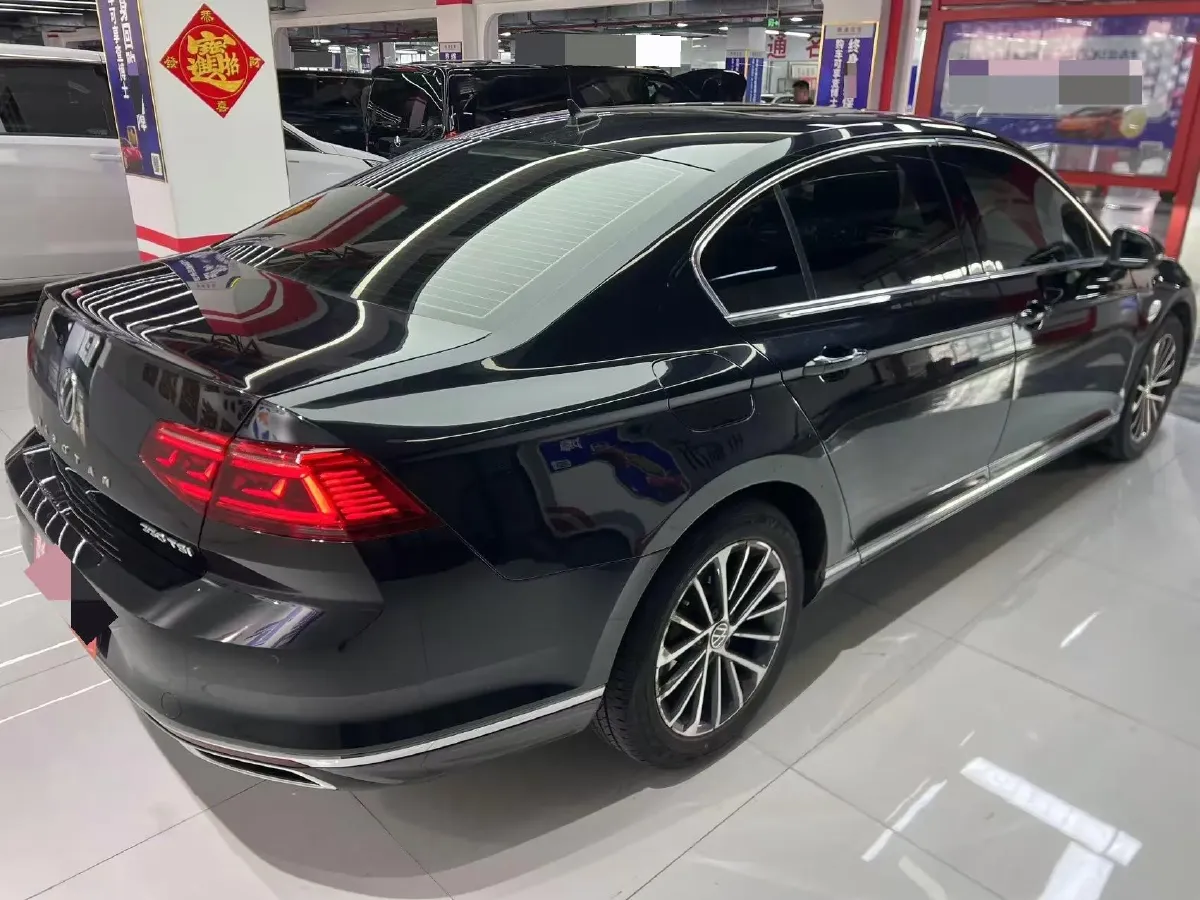 2020 Volkswagen Magotan 2.0T 186HP L4 7DCT,autocango,china used car exporter,china ev exporter,chinese used car exporter,chinese used ev exporter