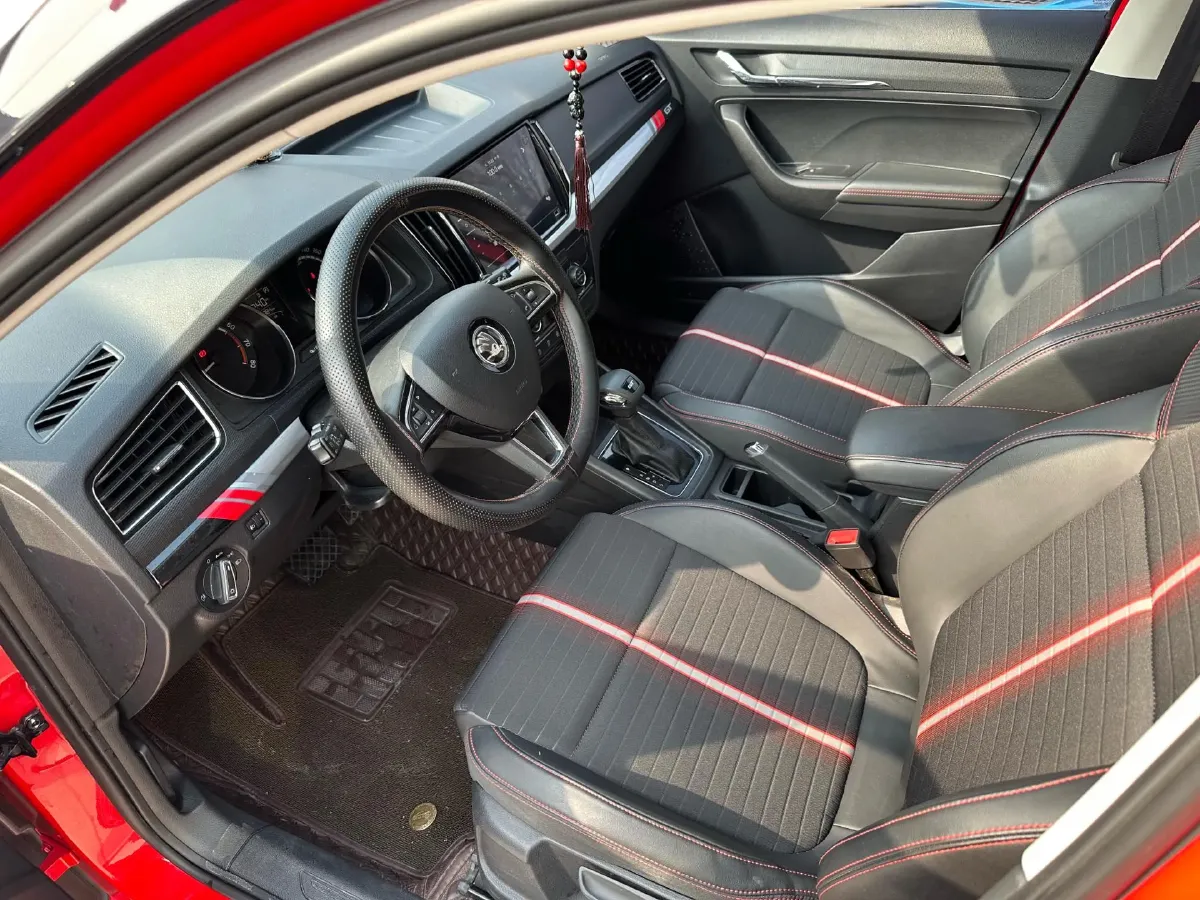 2020 Skoda Kamiq 1.2T 116HP L4 7DCT,autocango,china used car exporter,china ev exporter,chinese used car exporter,chinese used ev exporter