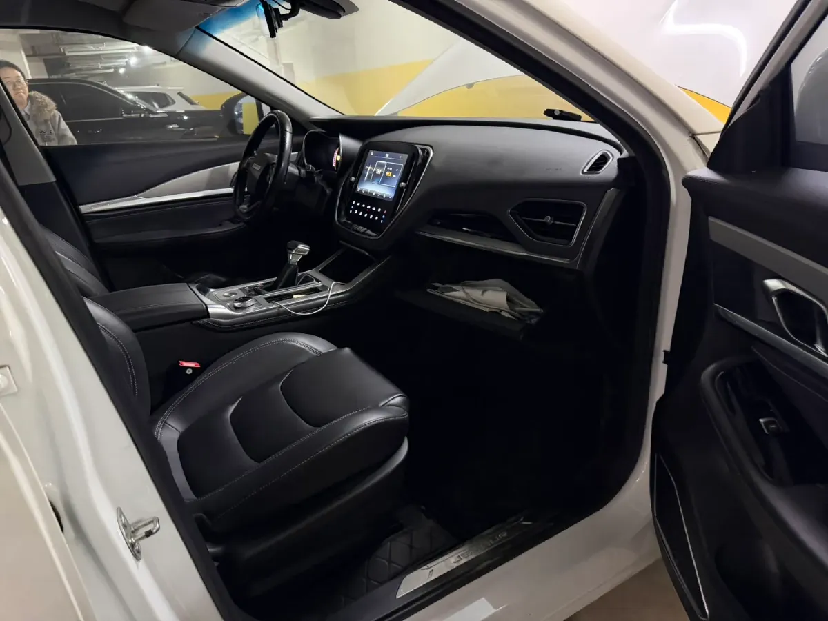 2020 Jetour X70 1.5T 156HP L4 6DCT,autocango,china used car exporter,china ev exporter,chinese used car exporter,chinese used ev exporter