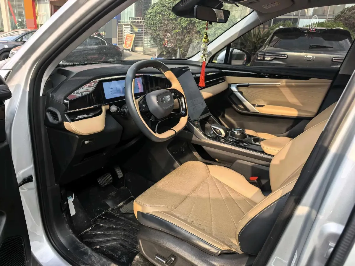 2023 Geely StarRay 2.0T 218HP L4 7DCT,autocango,china used car exporter,china ev exporter,chinese used car exporter,chinese used ev exporter