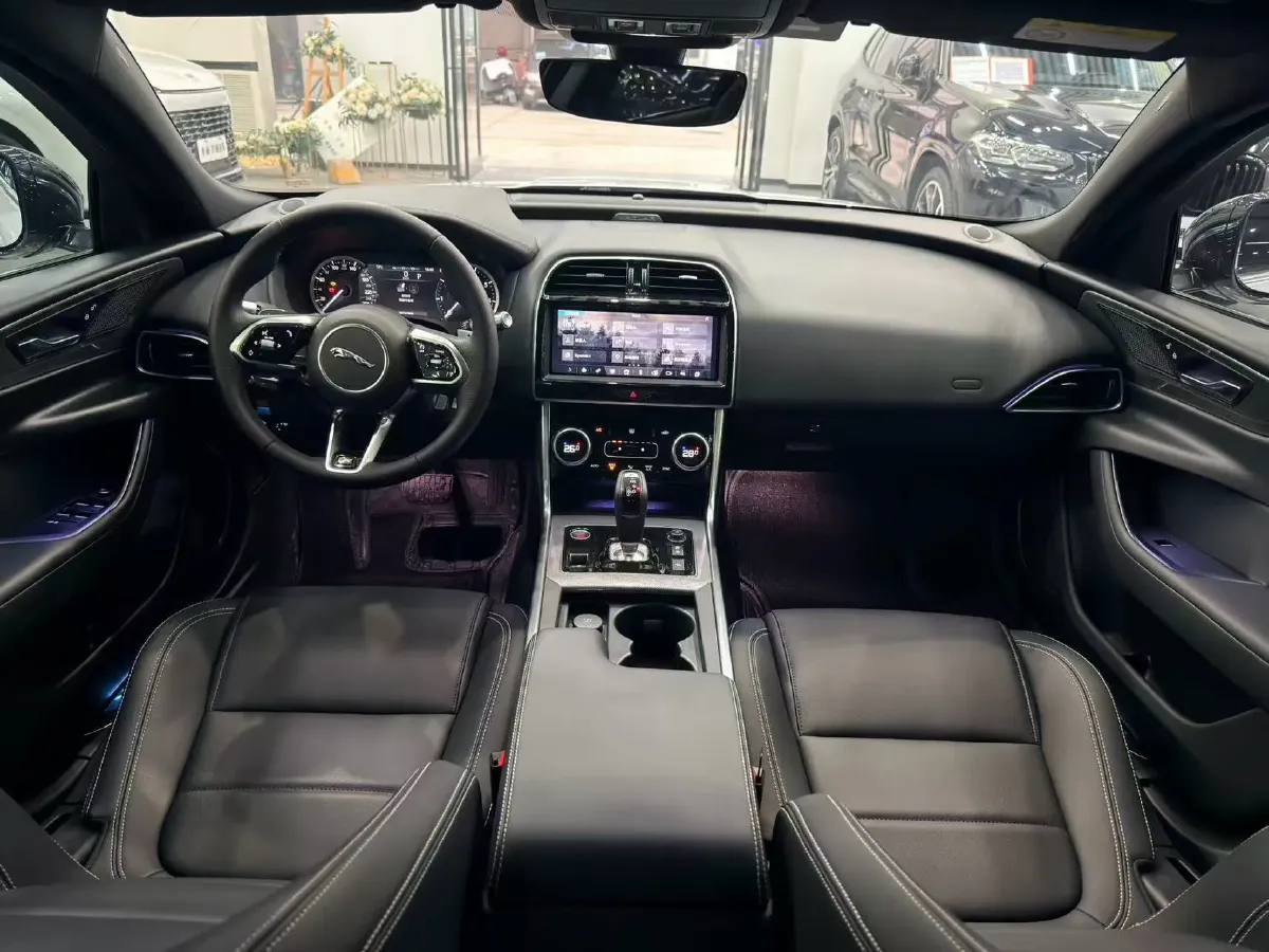 2020 Jaguar XEL 2.0T 200HP L4 8AT,autocango,china used car exporter,china ev exporter,chinese used car exporter,chinese used ev exporter