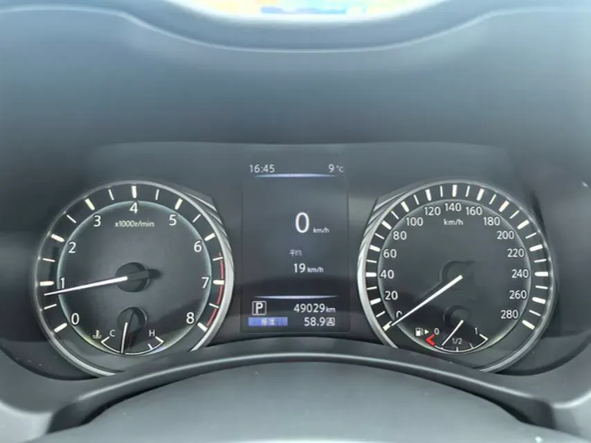 2018 Jeep Grand Commander 2.0T 265HP L4 9AT,autocango,china used car exporter,china ev exporter,chinese used car exporter,chinese used ev exporter