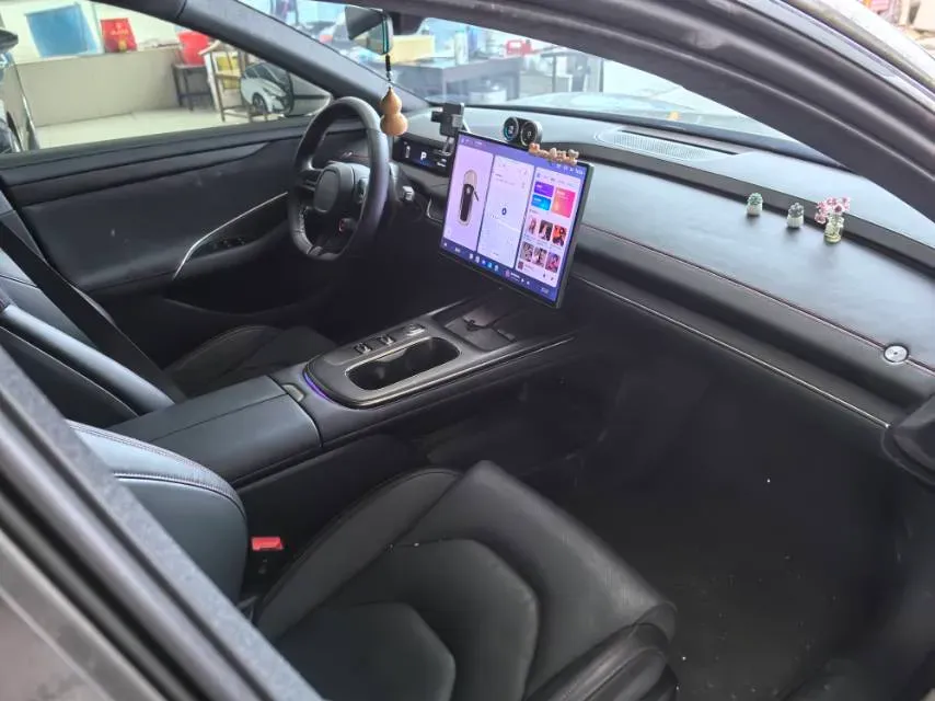 2024 MI SU7 BEV 73.6KWH,autocango,china used car exporter,china ev exporter,chinese used car exporter,chinese used ev exporter