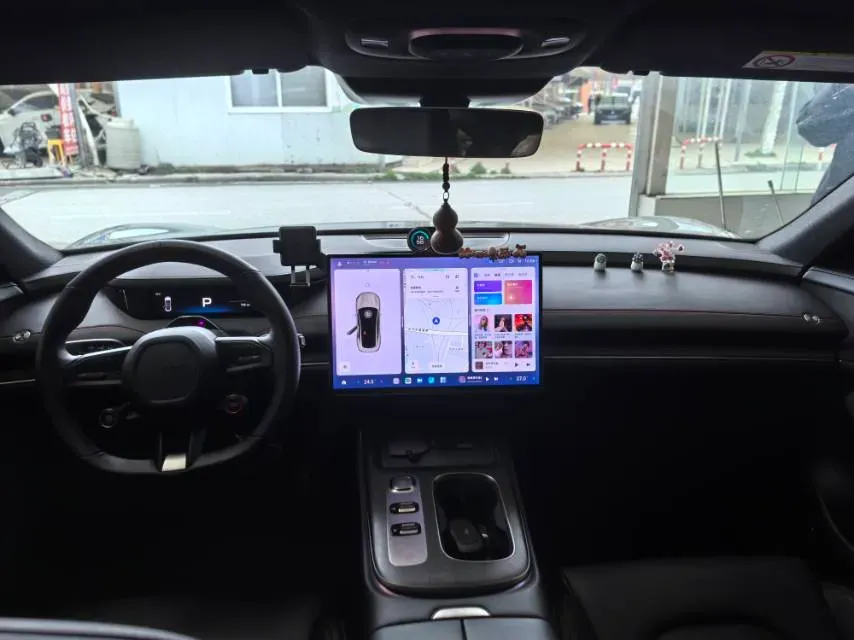 2024 MI SU7 BEV 73.6KWH,autocango,china used car exporter,china ev exporter,chinese used car exporter,chinese used ev exporter