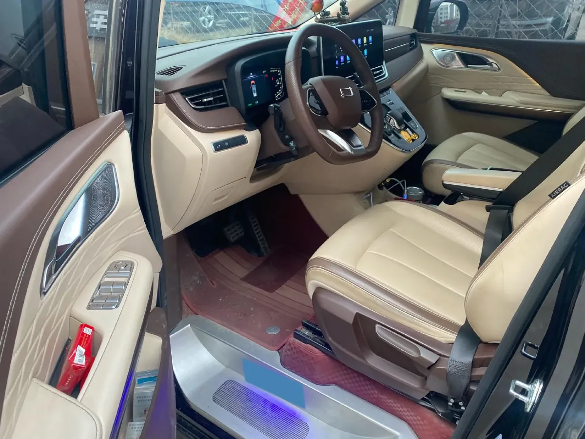 2023 Bestune M9 2.0T 252HP L4 8AT,autocango,china used car exporter,china ev exporter,chinese used car exporter,chinese used ev exporter