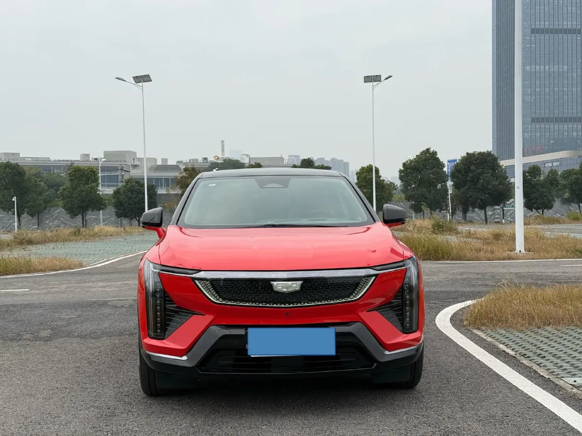 2024 Cadillac OPTIQ BEV 79.7KWH,autocango,china used car exporter,china ev exporter,chinese used car exporter,chinese used ev exporter