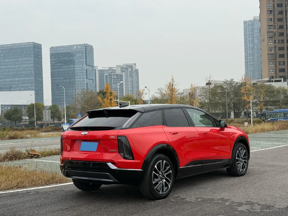 2024 Cadillac OPTIQ BEV 79.7KWH,autocango,china used car exporter,china ev exporter,chinese used car exporter,chinese used ev exporter