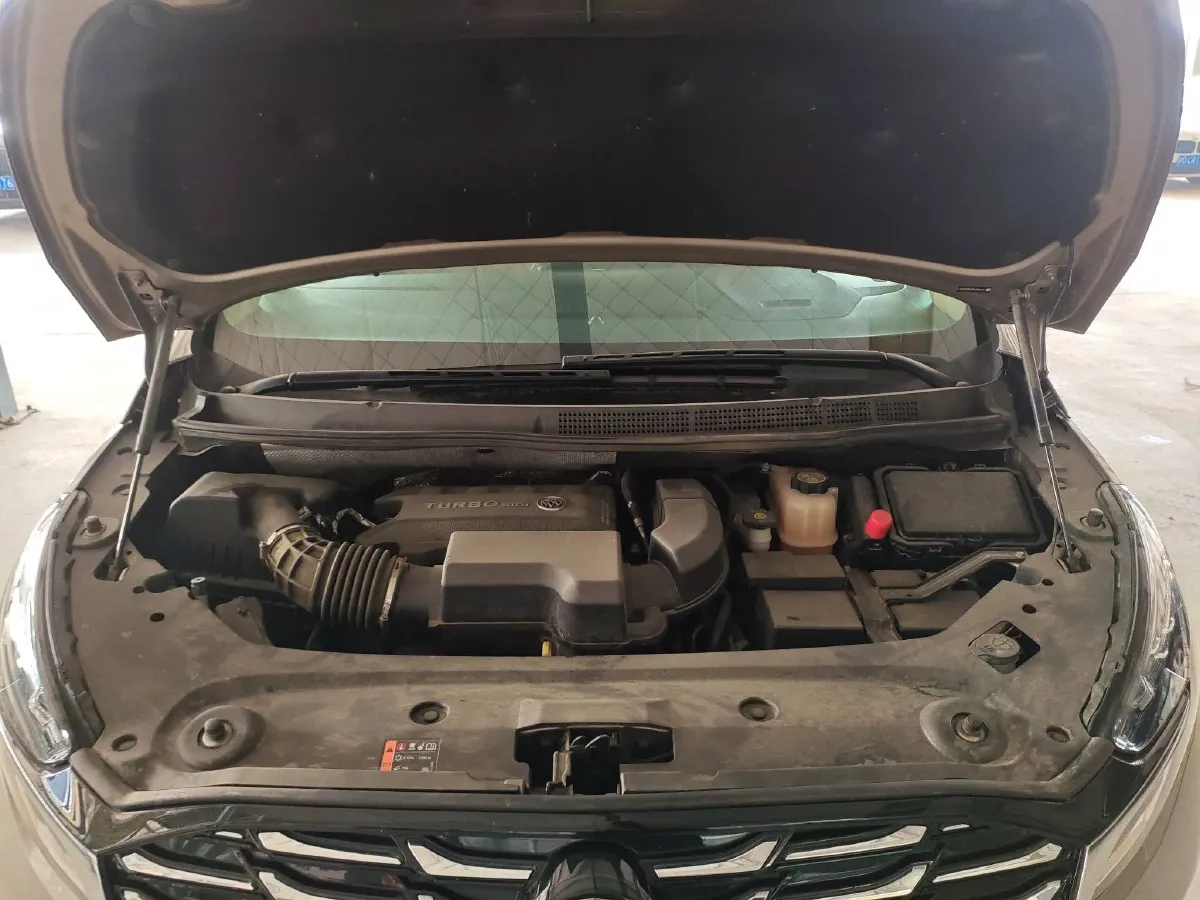 2023 Buick GL8 2.0T 237HP L4 9AT,autocango,china used car exporter,china ev exporter,chinese used car exporter,chinese used ev exporter