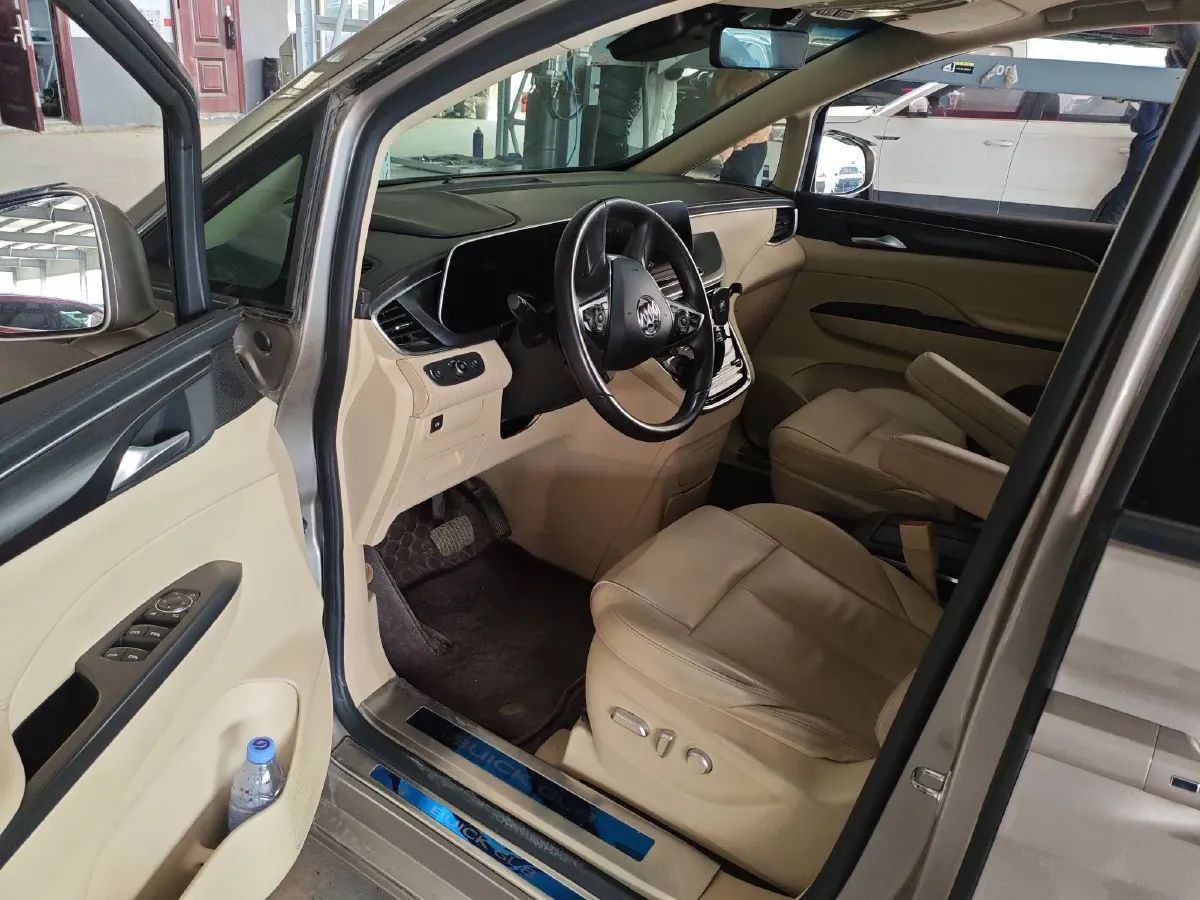 2023 Buick GL8 2.0T 237HP L4 9AT,autocango,china used car exporter,china ev exporter,chinese used car exporter,chinese used ev exporter