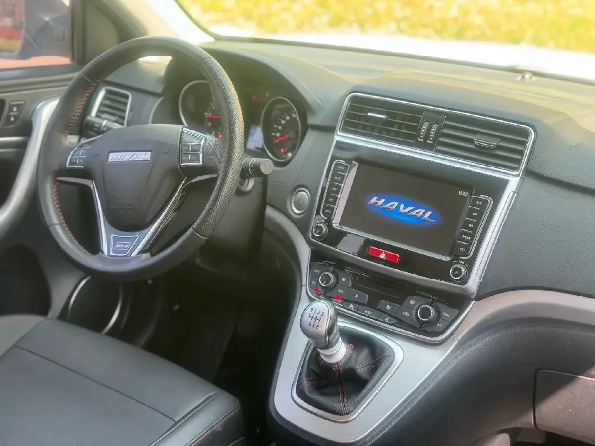 2019 Haval M6 1.5T 150HP L4 6MT,autocango,china used car exporter,china ev exporter,chinese used car exporter,chinese used ev exporter