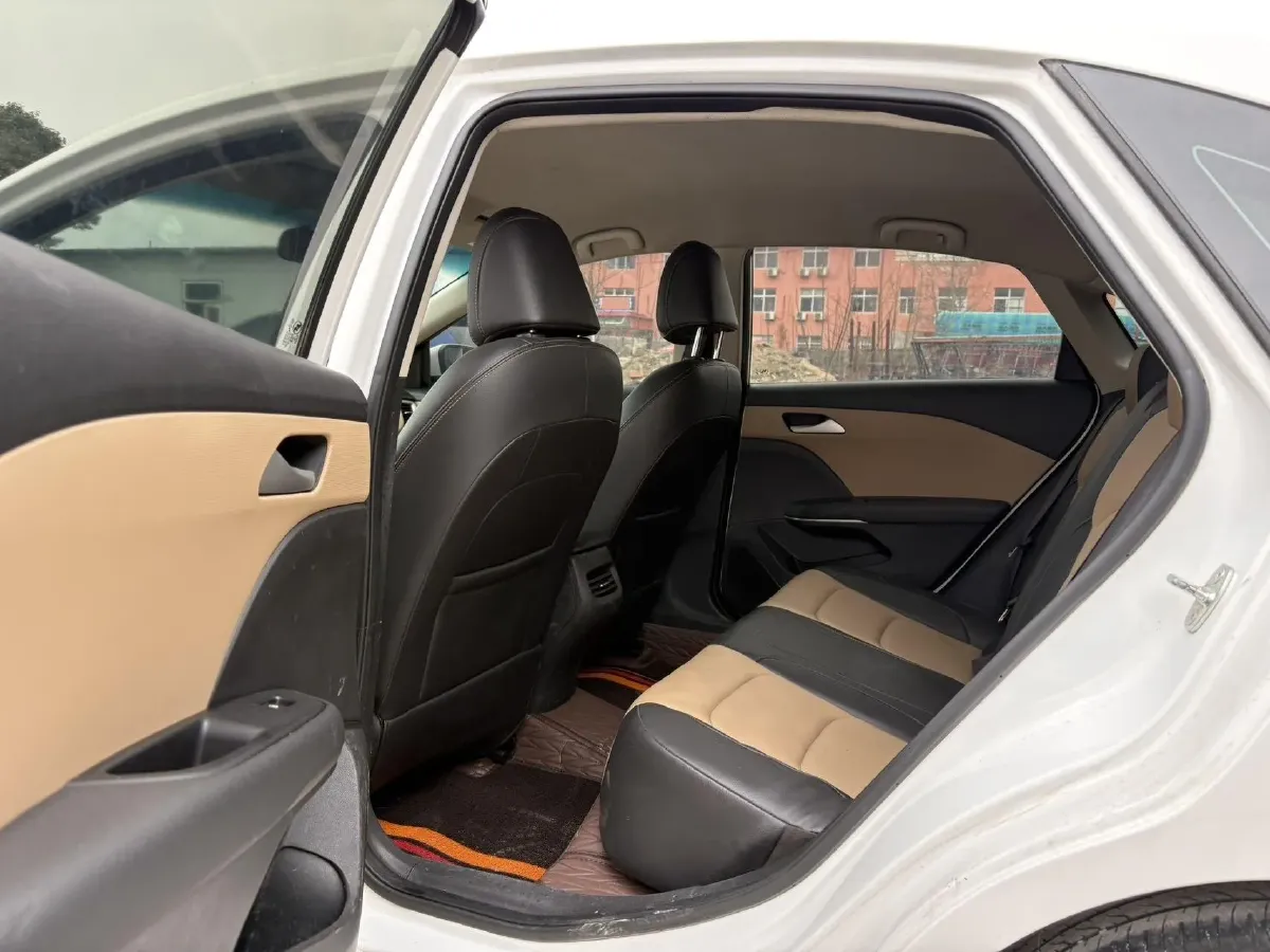 2020 Chevrolet Monza 1.5L 113HP L4 6AT,autocango,china used car exporter,china ev exporter,chinese used car exporter,chinese used ev exporter