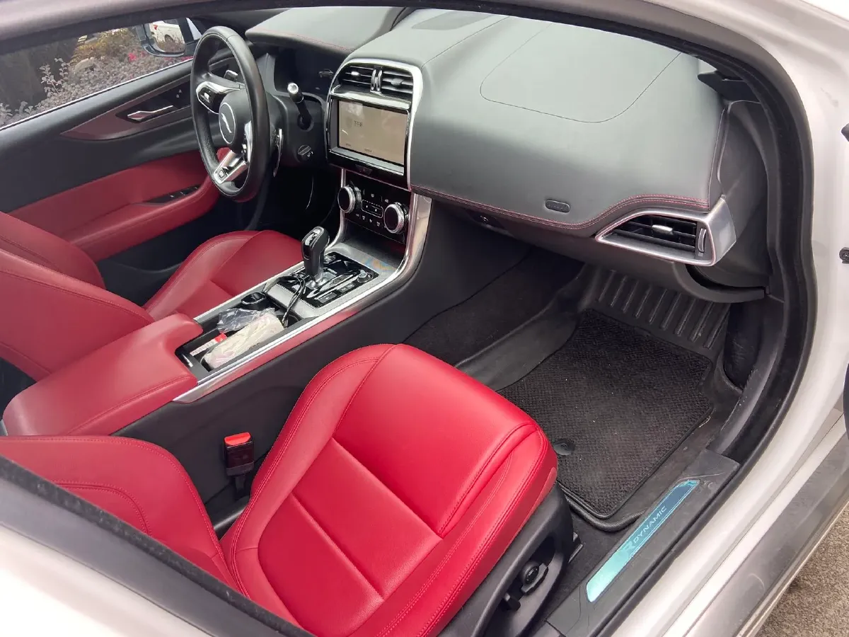 2021 Jaguar XEL 2.0T 250HP L4 8AT,autocango,china used car exporter,china ev exporter,chinese used car exporter,chinese used ev exporter