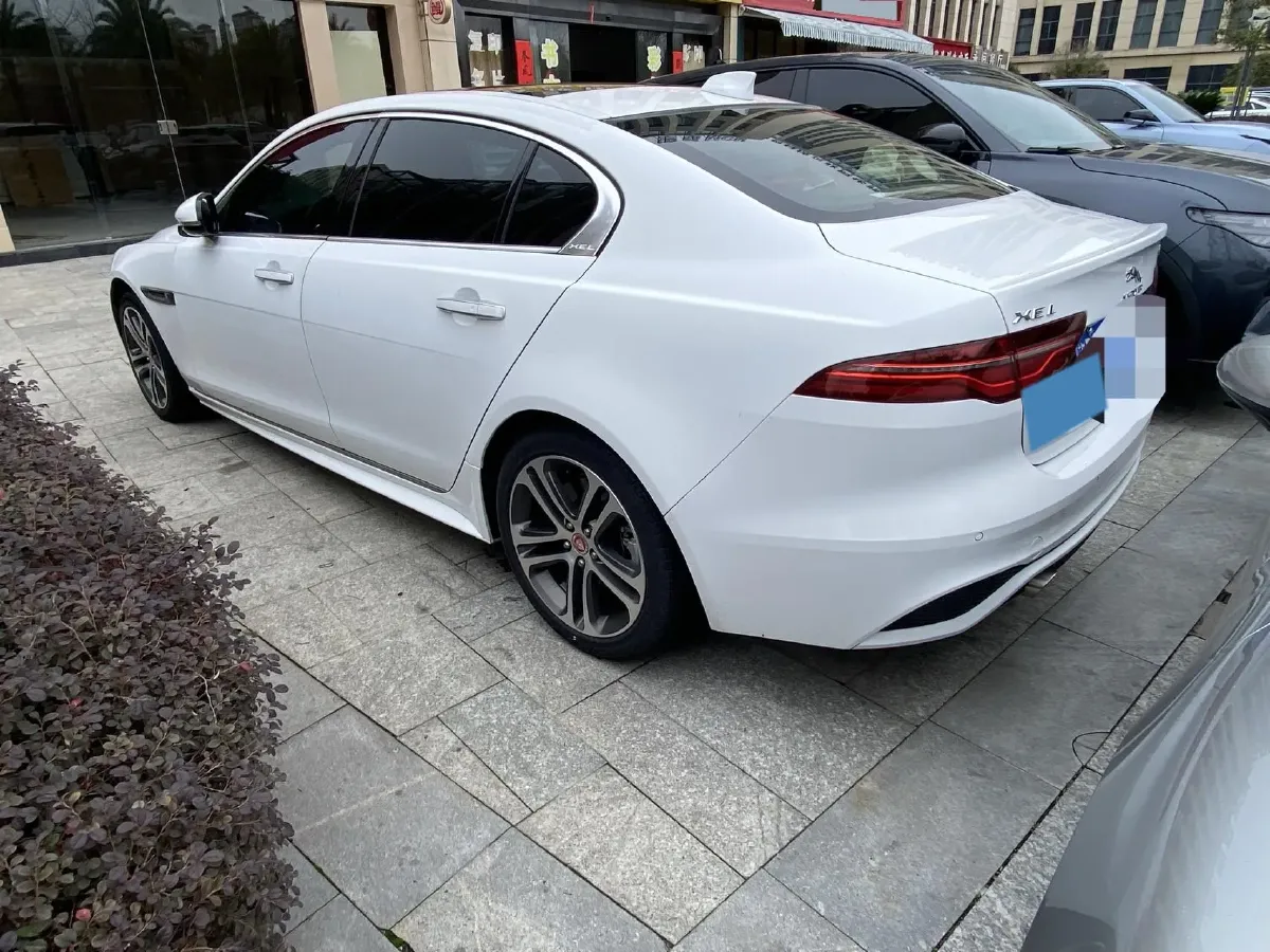2021 Jaguar XEL 2.0T 250HP L4 8AT,autocango,china used car exporter,china ev exporter,chinese used car exporter,chinese used ev exporter